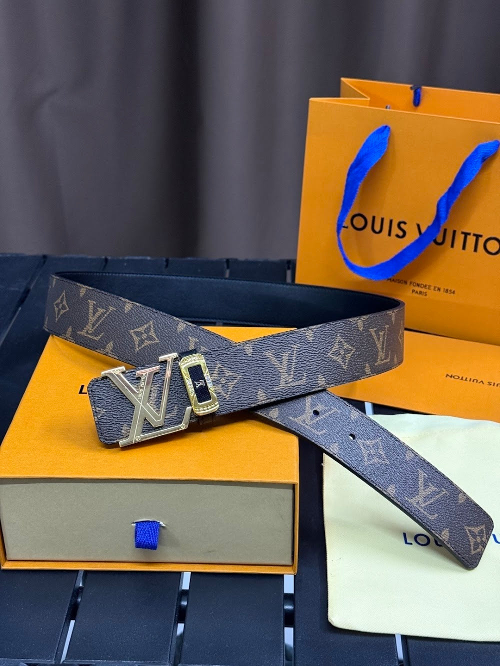 Dragons Bags ln Luxury Belt --110047