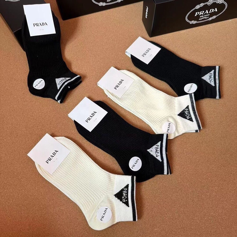 Dragons Bags Premium Luxury Socks --98445