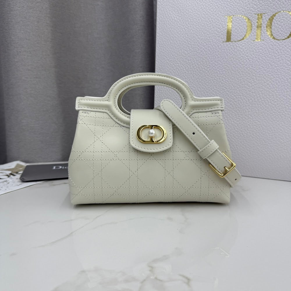Dragons BagsDiorn Luxury Bag --116096