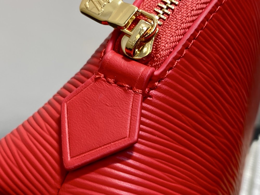 Dragons Bags ln Luxury Bag --96844