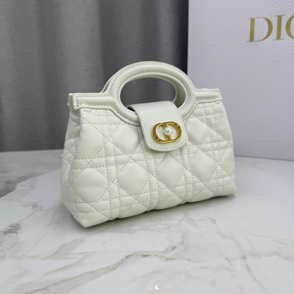 Dragons BagsDiorn Luxury Bag --116106