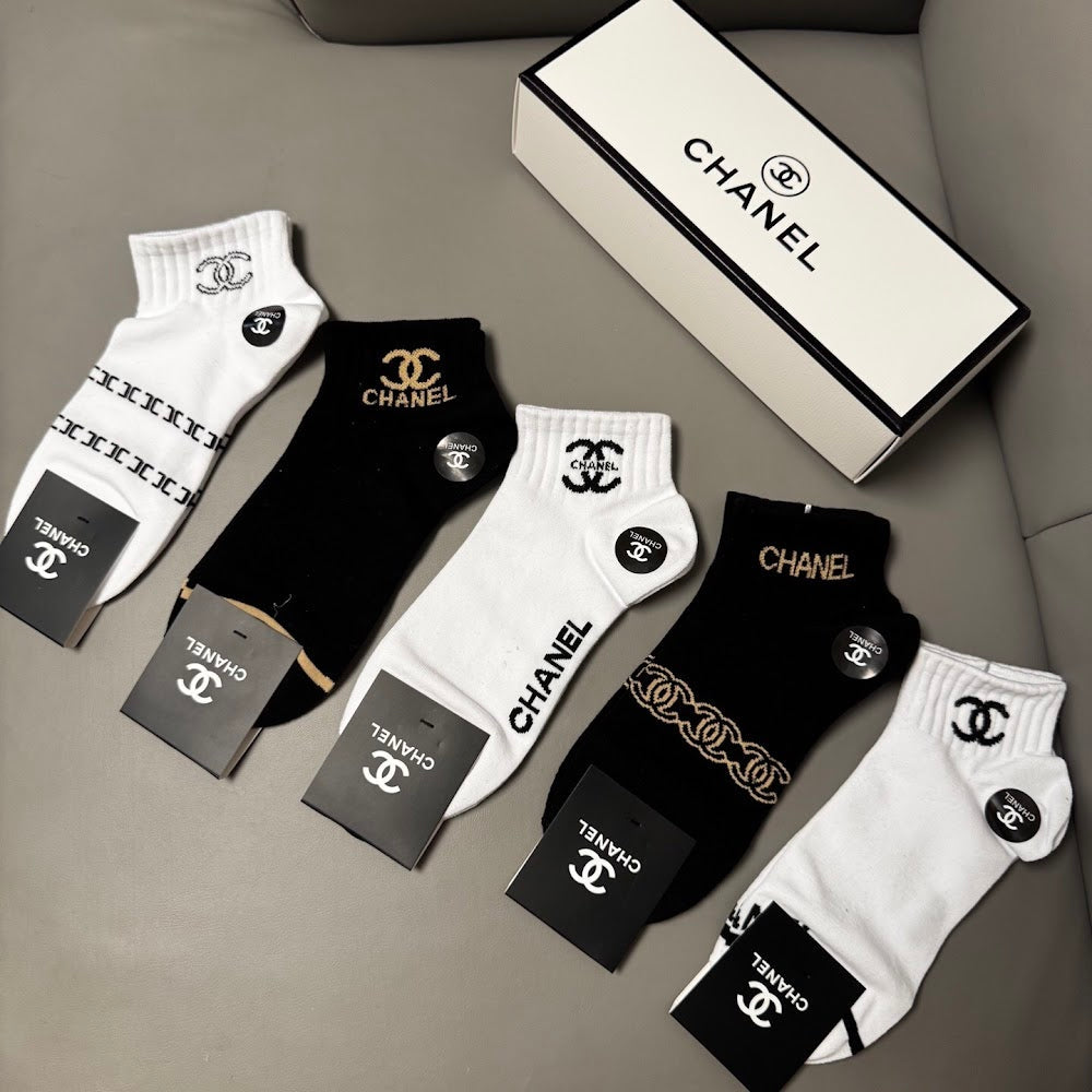 Dragons Bags Premium Luxury Socks --98397