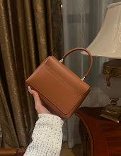 new-luxury-designer-bags-nm6882