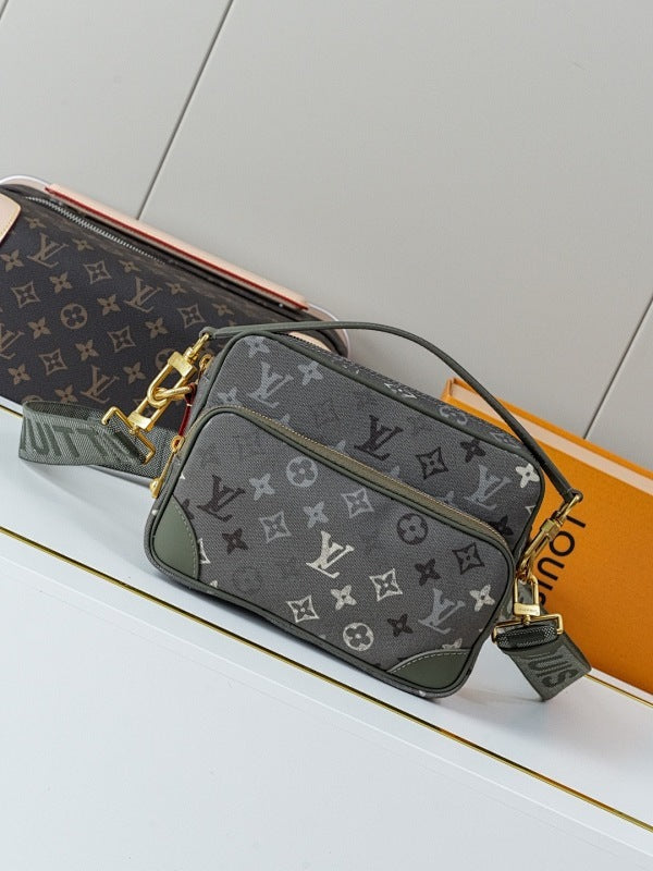 Dragons Bags ln Luxury Bag --71576