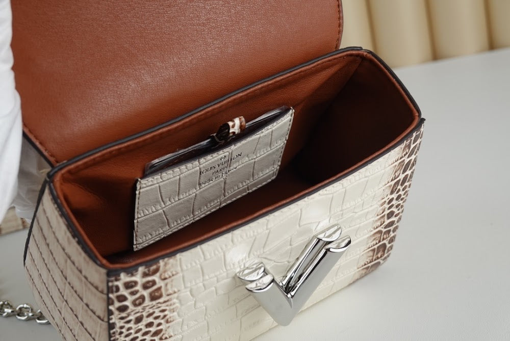 Dragons Bags ln Luxury Bag --67782