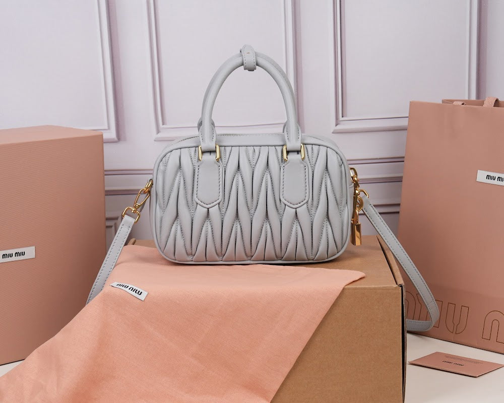 Dragons Bags Miun Miun Luxury Bag --122510