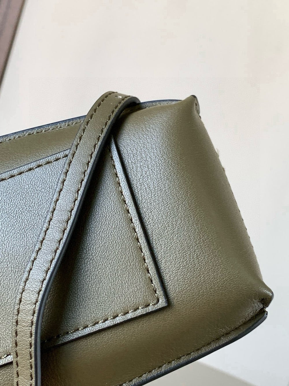 Dragons Bags Lowen Luxury Bag --99930