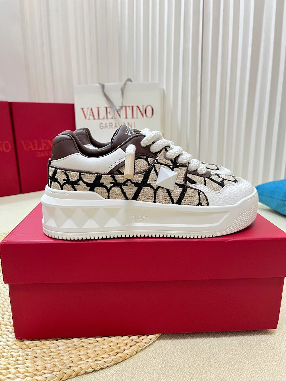 Dragons Bags Valentino Luxury Shoes --52576