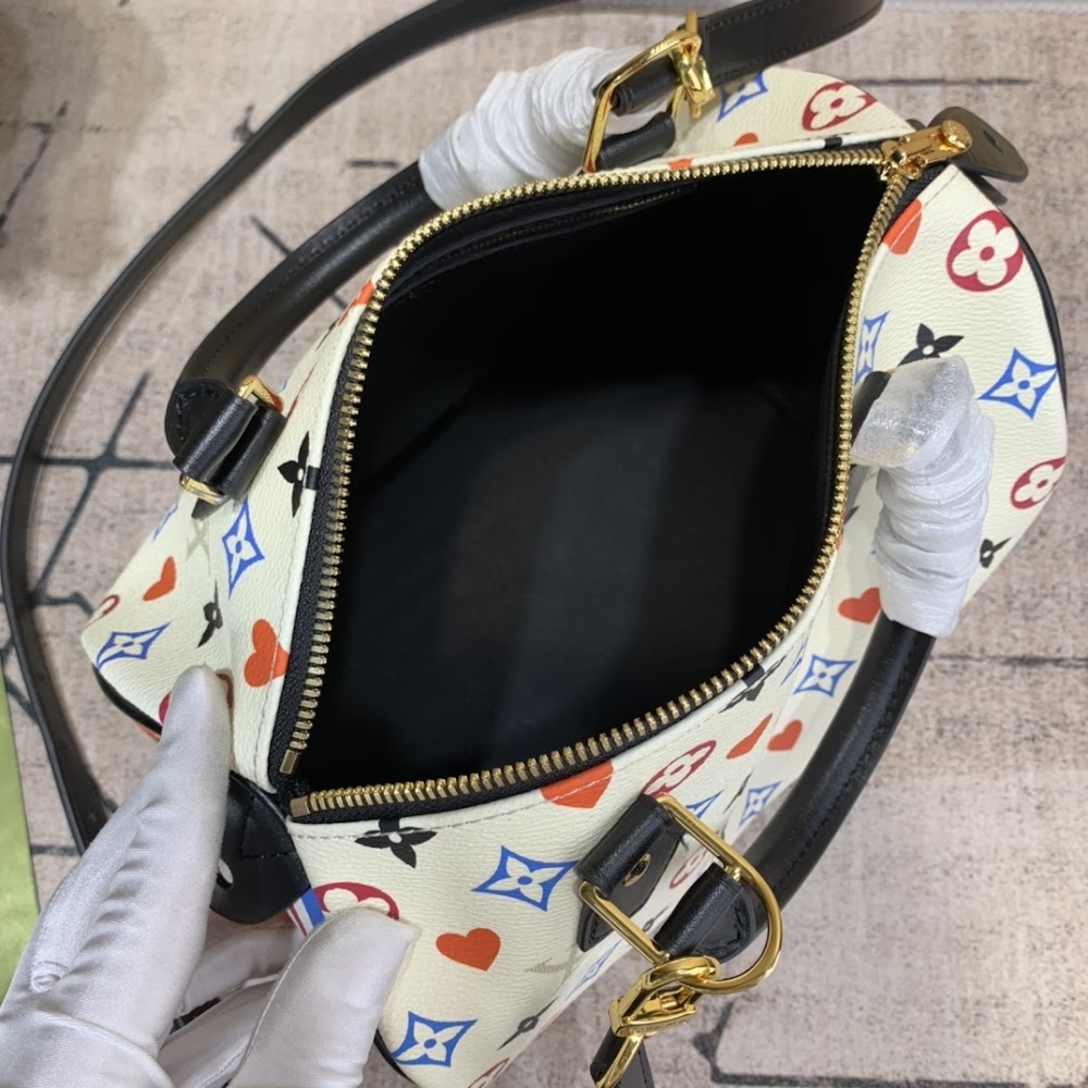 Dragons Bags ln Luxury Bag --59400