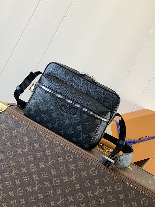 Dragons Bags ln Luxury Bag --71102