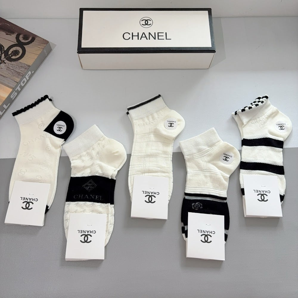 Dragons Bags Premium Luxury Socks --98111
