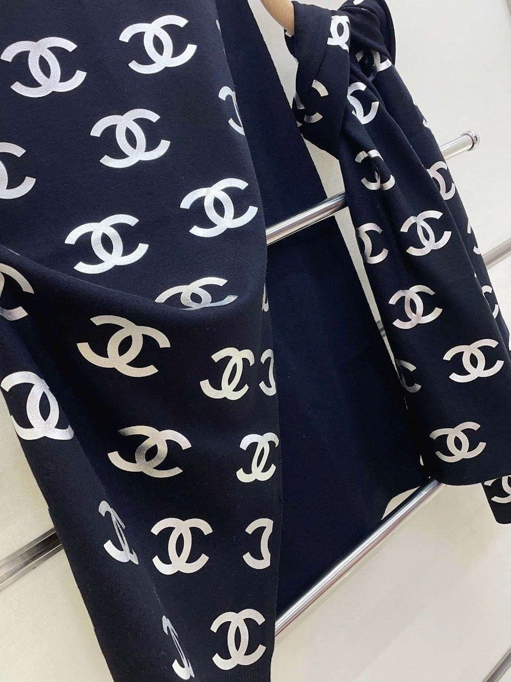 Dragons Bags Premium Designer Scarf --98873