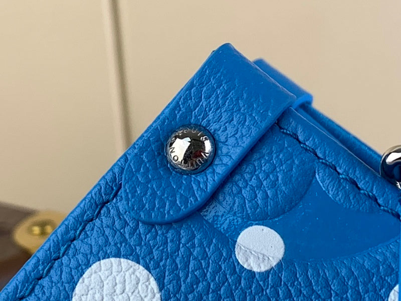 Dragons Bags ln Luxury Bag --61589