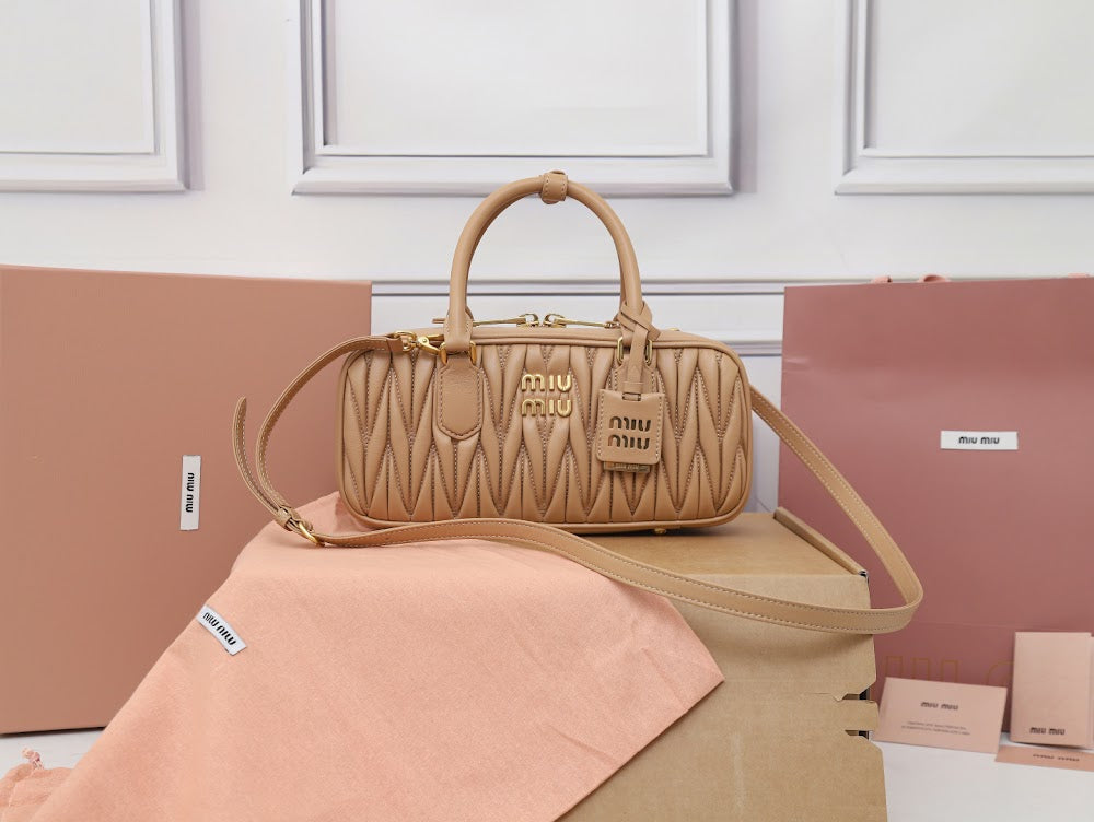 Dragons Bags Miun Miun Luxury Bag --123061