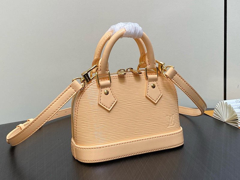 Dragons Bags ln Luxury Bag --81588