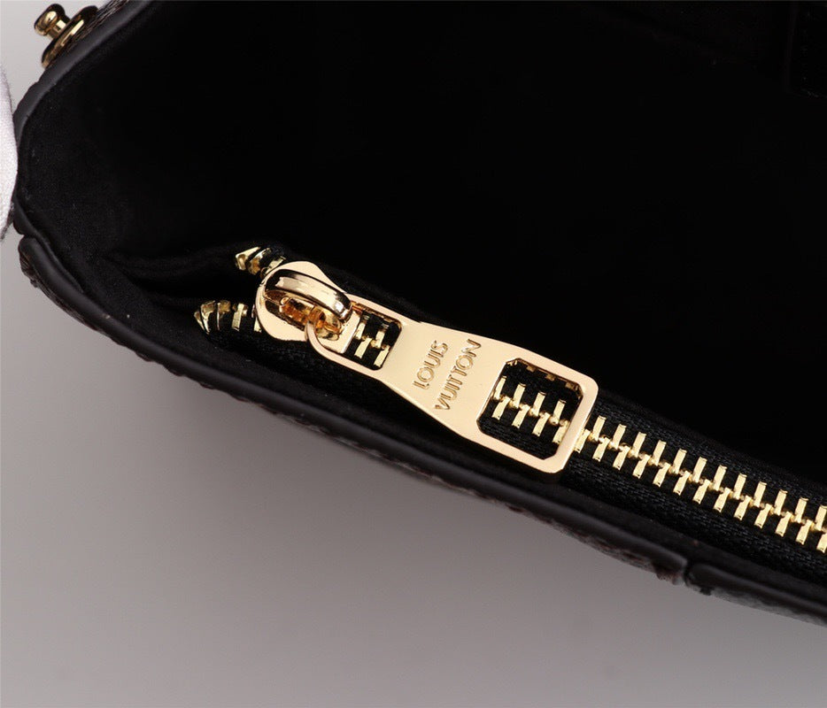 Dragons Bags ln Luxury Bag --78588