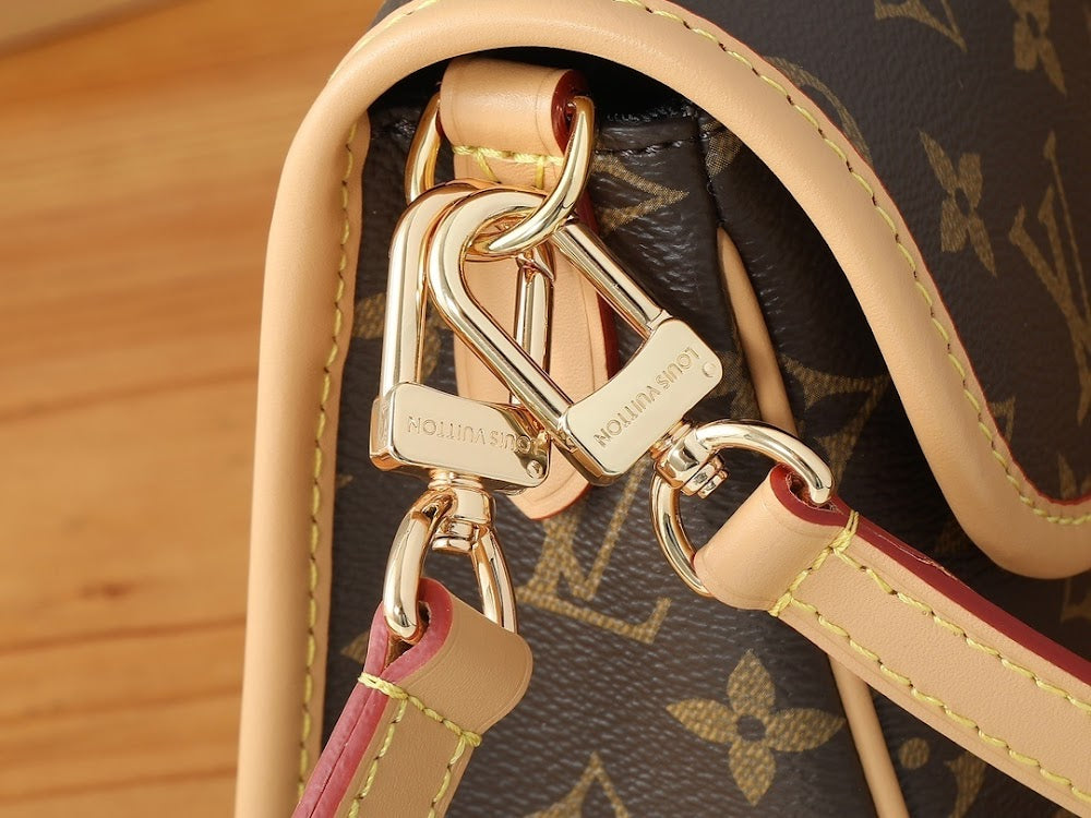 Dragons Bags ln Luxury Bag --97261