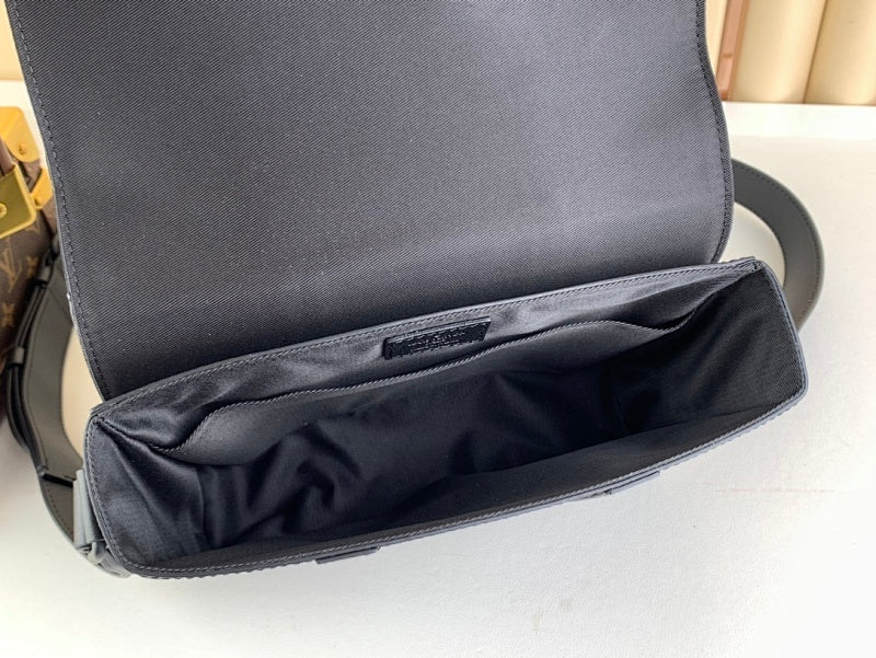 Dragons Bags ln Luxury Bag --68150