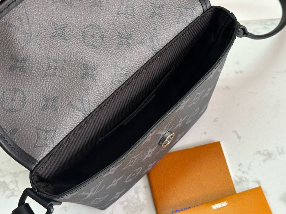Dragons Bags ln Luxury Bag --70824