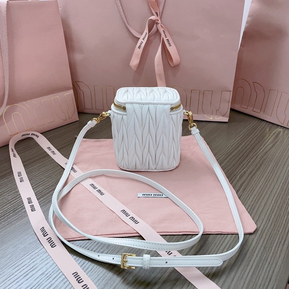 Dragons Bags Miun Miun Luxury Bag --123279