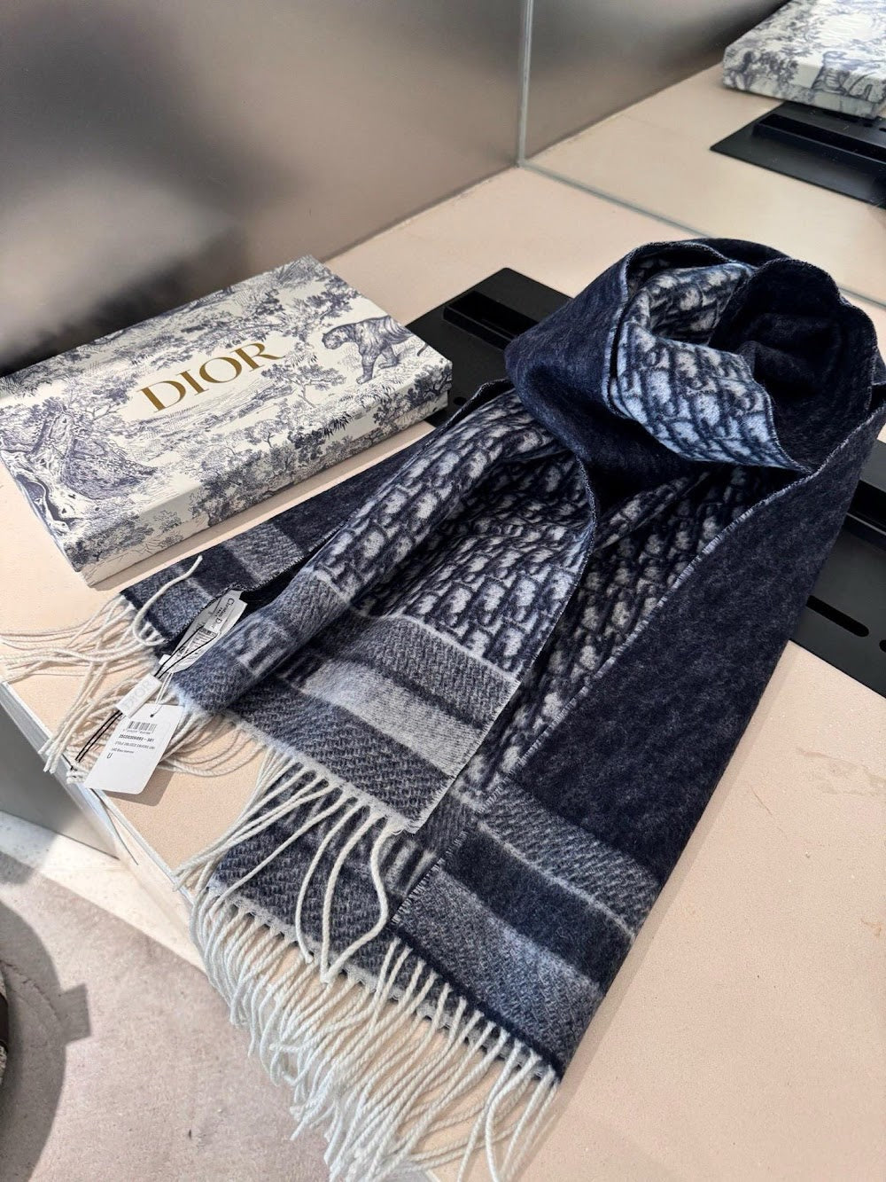 Dragons Bags Premium Designer Scarf --99241