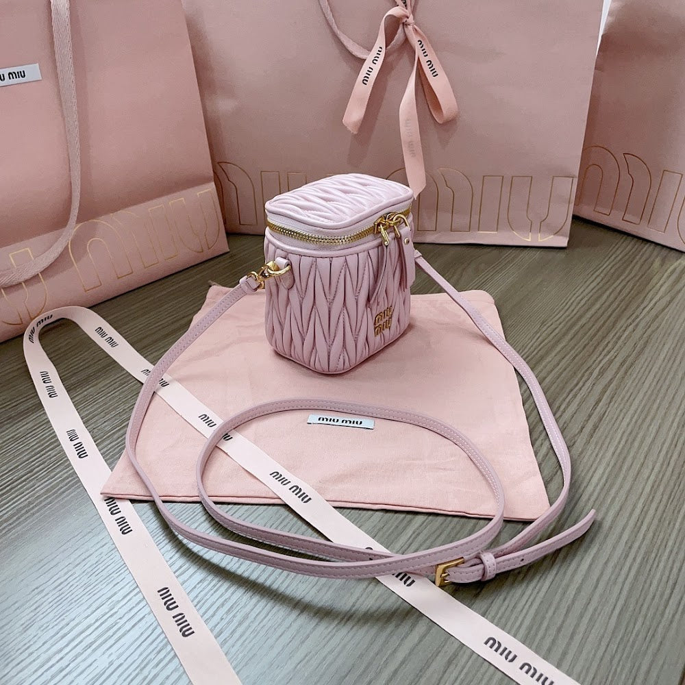 Dragons Bags Miun Miun Luxury Bag --123281