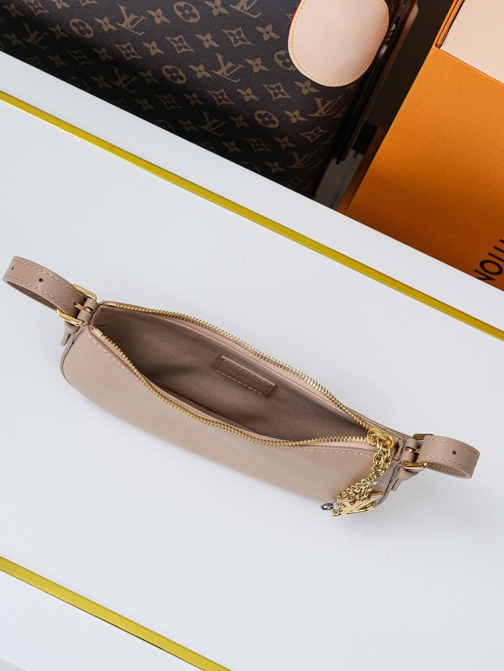 Dragons Bags LVn Luxury Bag --79826