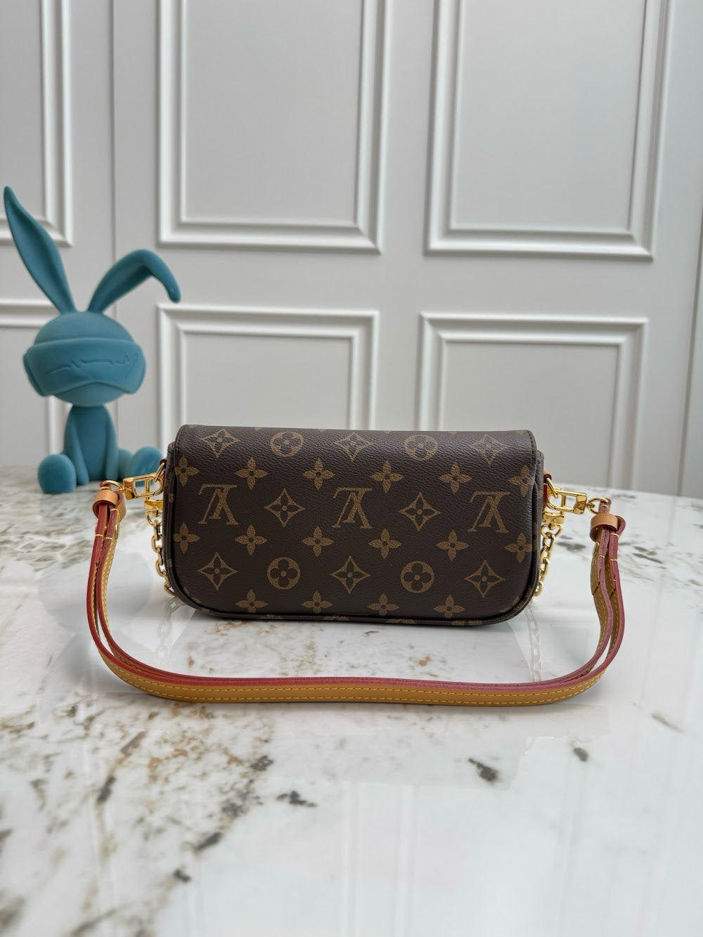 Dragons Bags ln Luxury Bag --81781