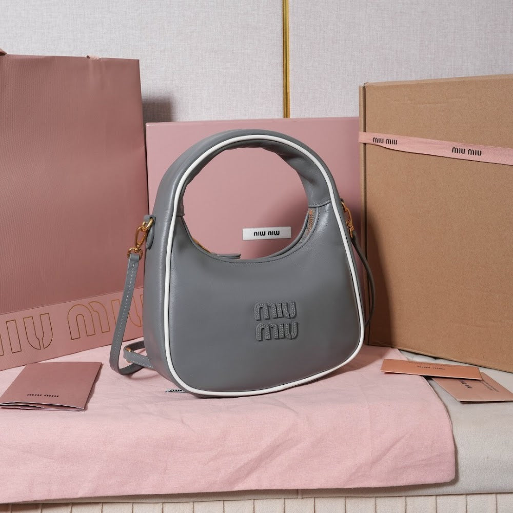 Dragons Bags Miun Miun Luxury Bag --123146