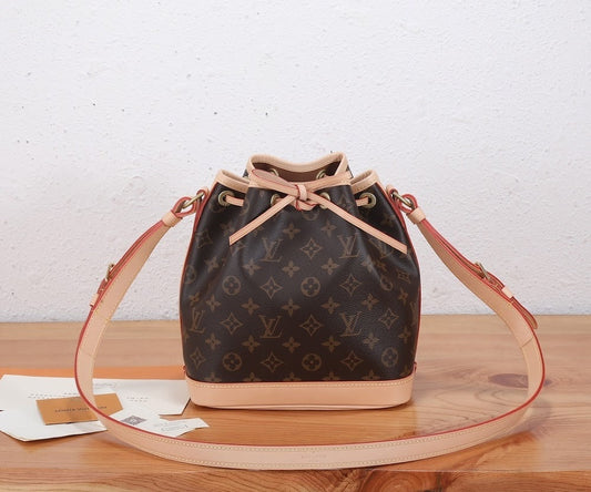 Dragons Bags ln Luxury Bag --97437