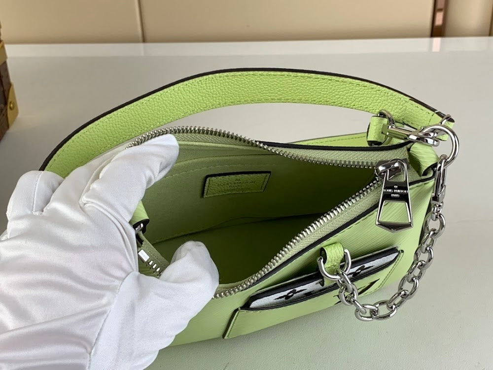 Dragons Bags ln Luxury Bag --61815