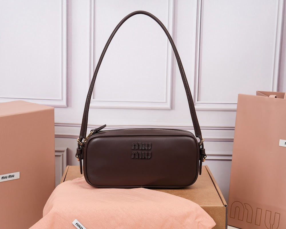 Dragons Bags Miun Miun Luxury Bag --122606