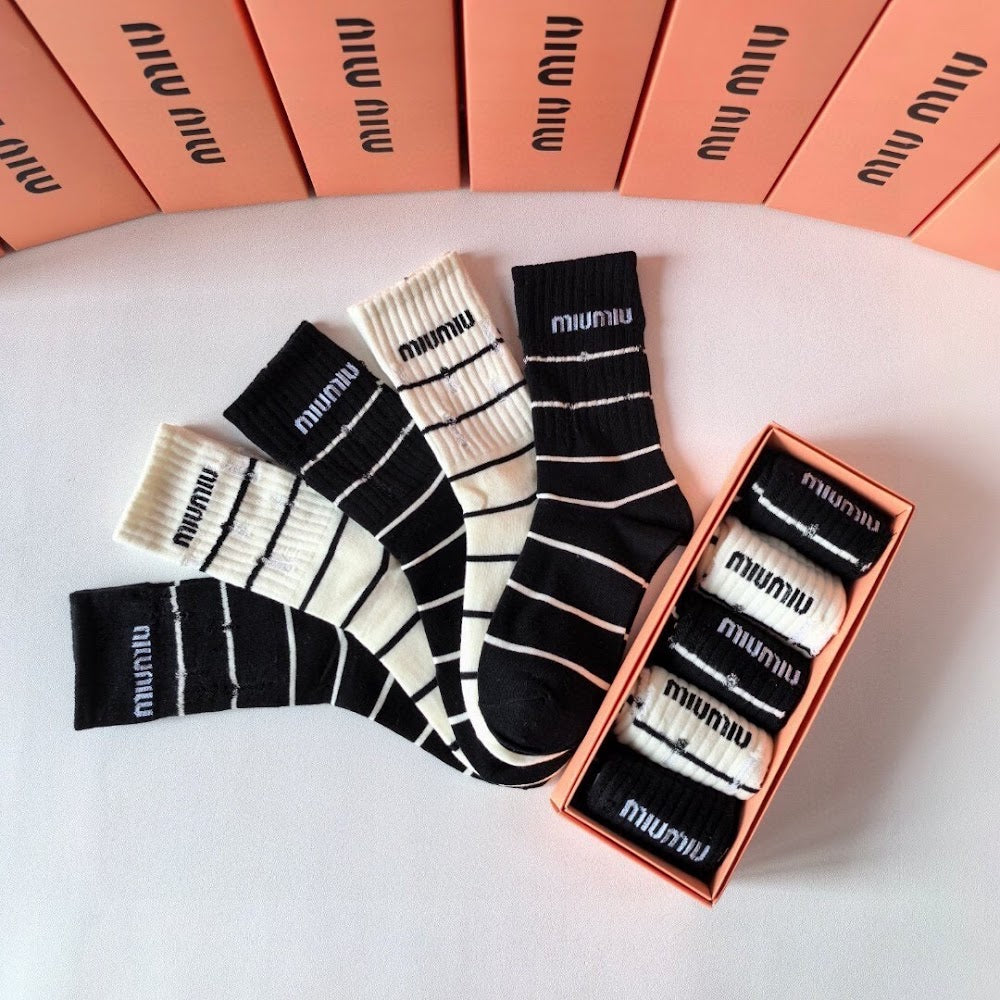Dragons Bags Premium Luxury Socks --98029