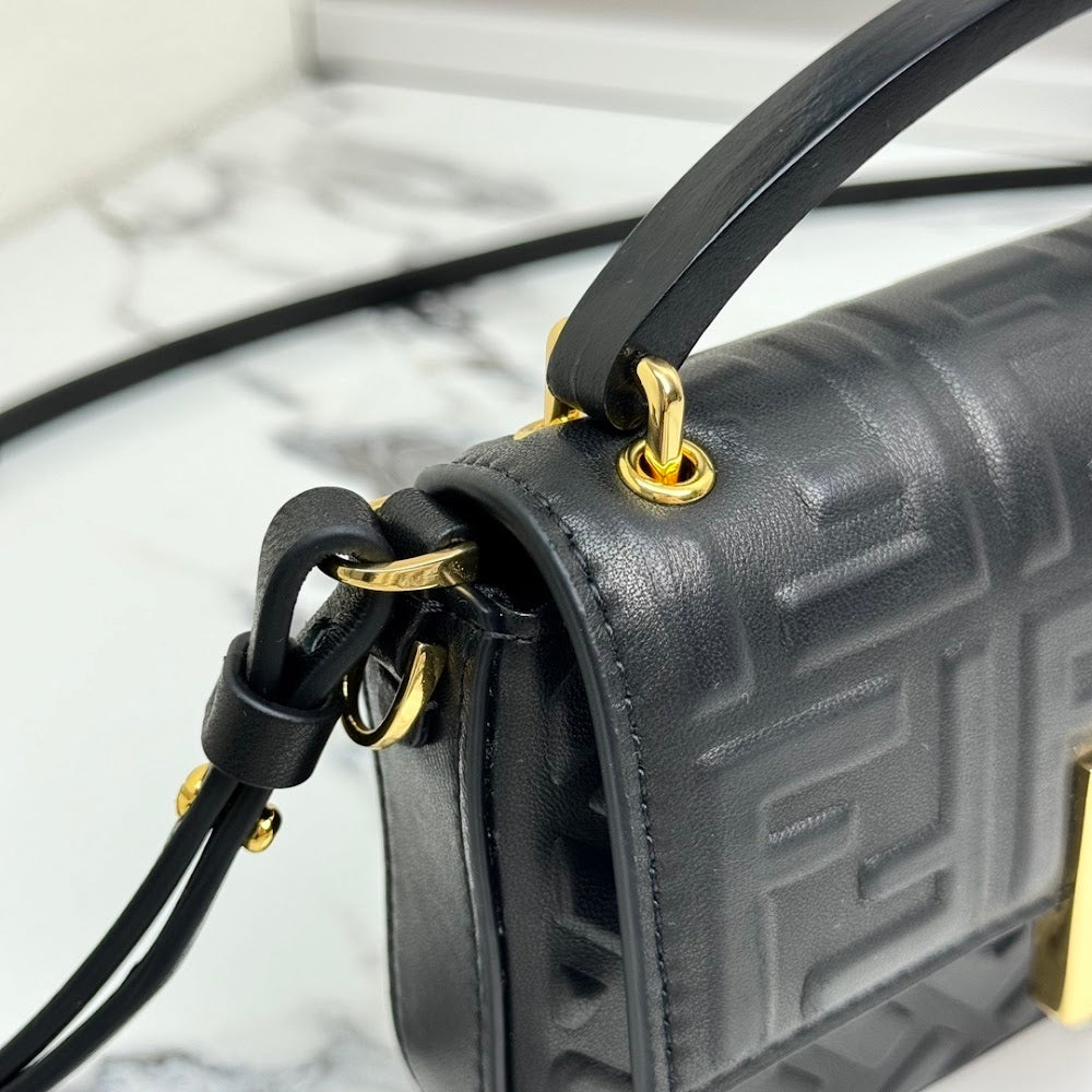 new-luxury-designer-bags-nm15569