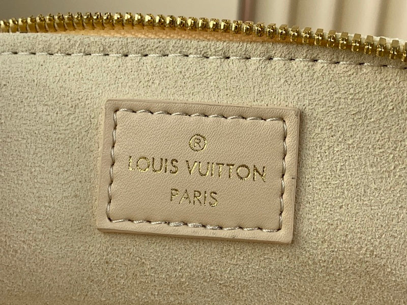 Dragons Bags ln Luxury Bag --61785