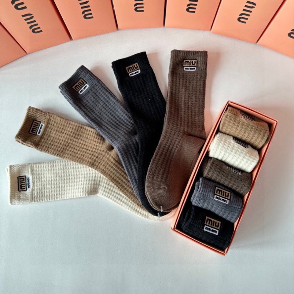 Dragons Bags Premium Luxury Socks --98017