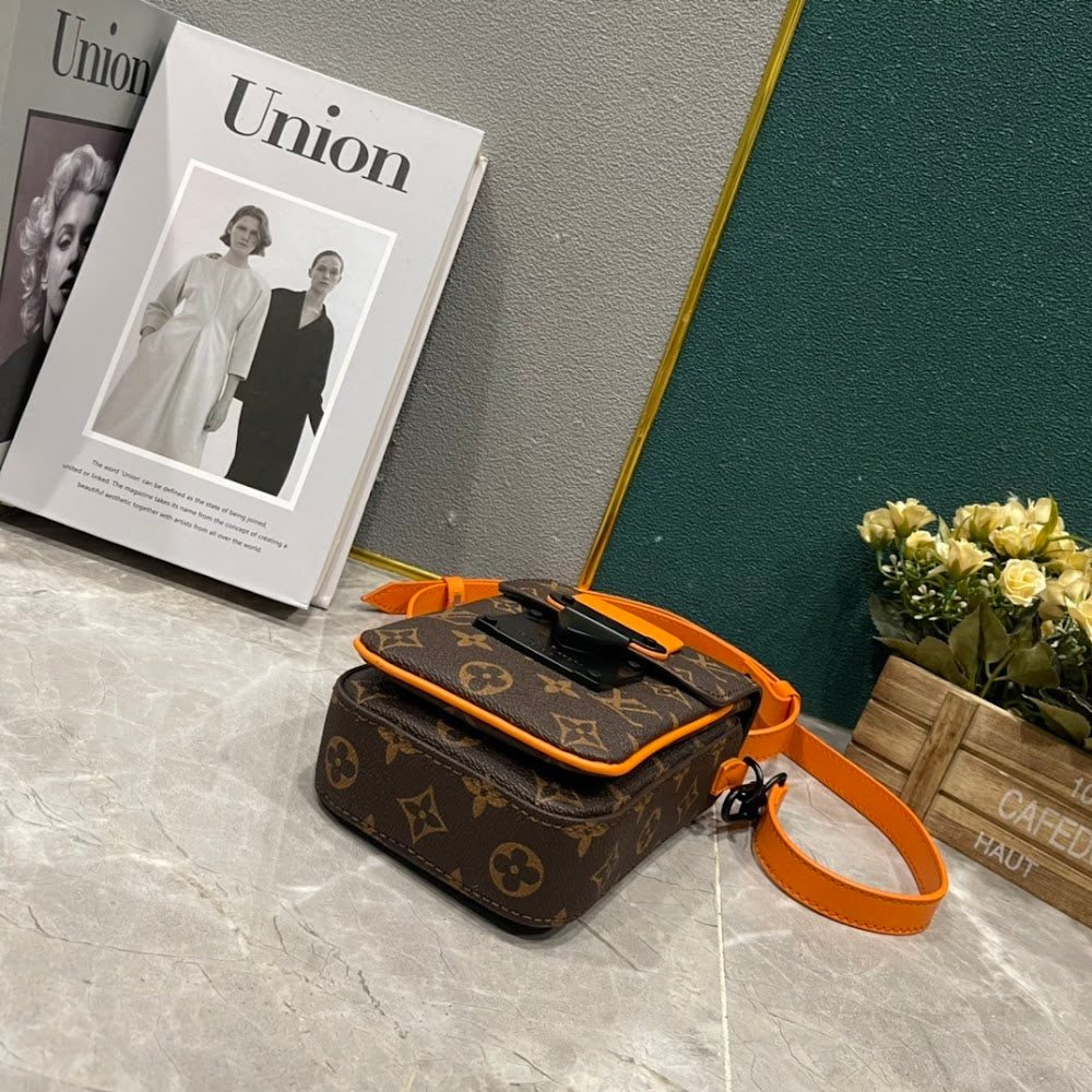 Dragons Bags ln Luxury Bag --70103