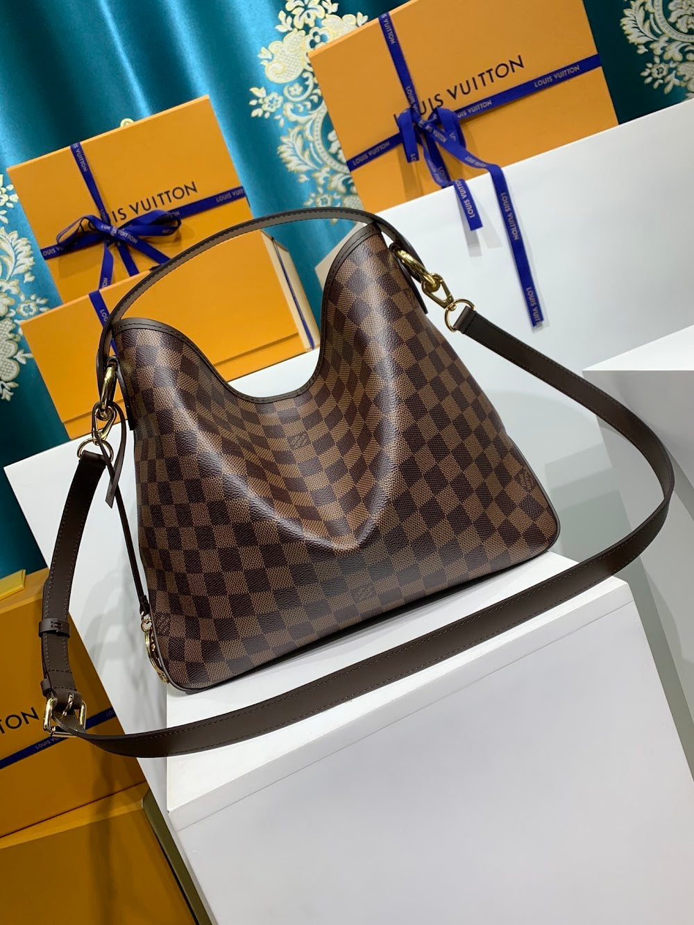 Dragons Bags ln Luxury Bag --97209