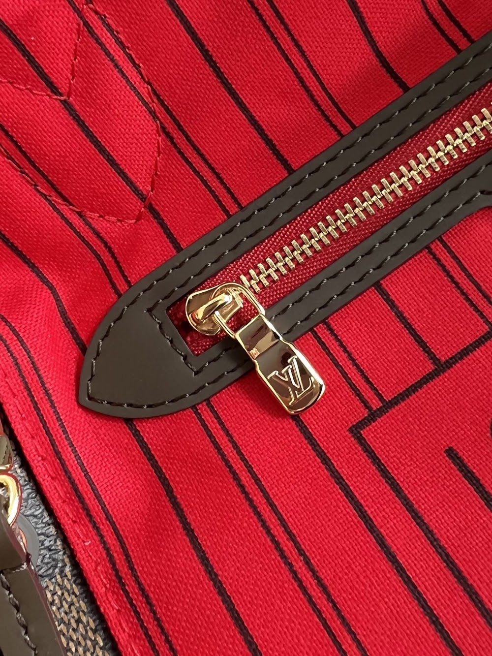 Dragons Bags ln Luxury Bag --97506