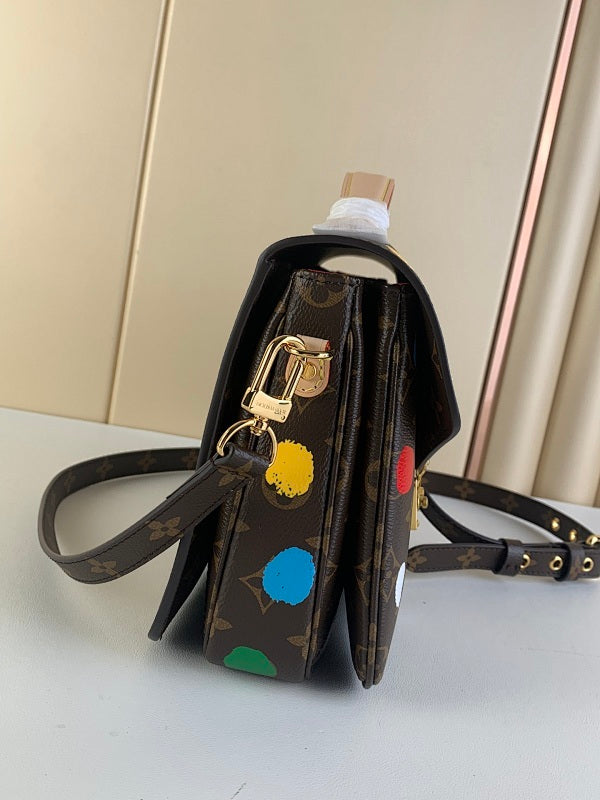 Dragons Bags ln Luxury Bag --67918