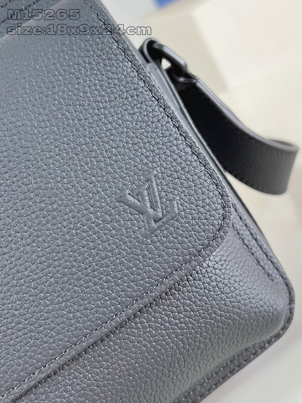 Dragons Bags ln Luxury Bag --97337