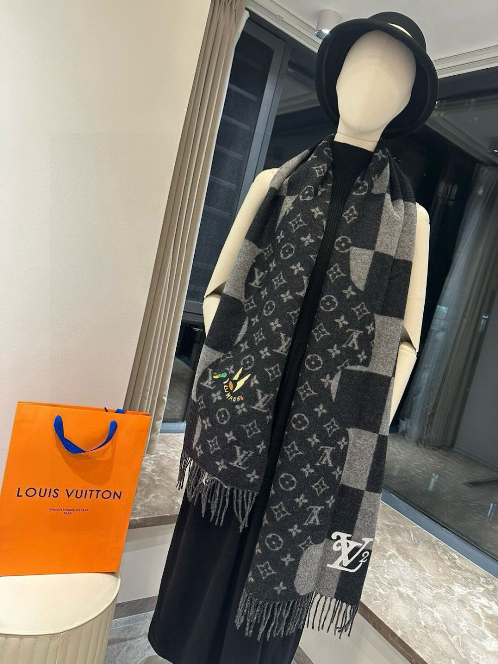 Dragons Bags Premium Designer Scarf --99485