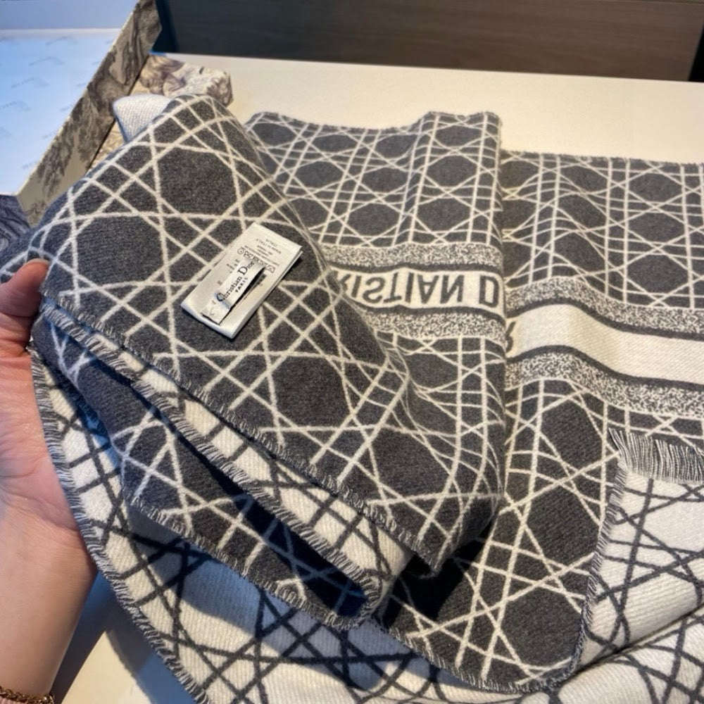 Dragons Bags Premium Designer Scarf --99578