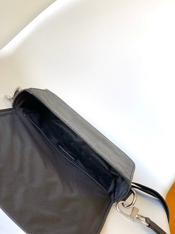 Dragons Bags ln Luxury Bag --71590