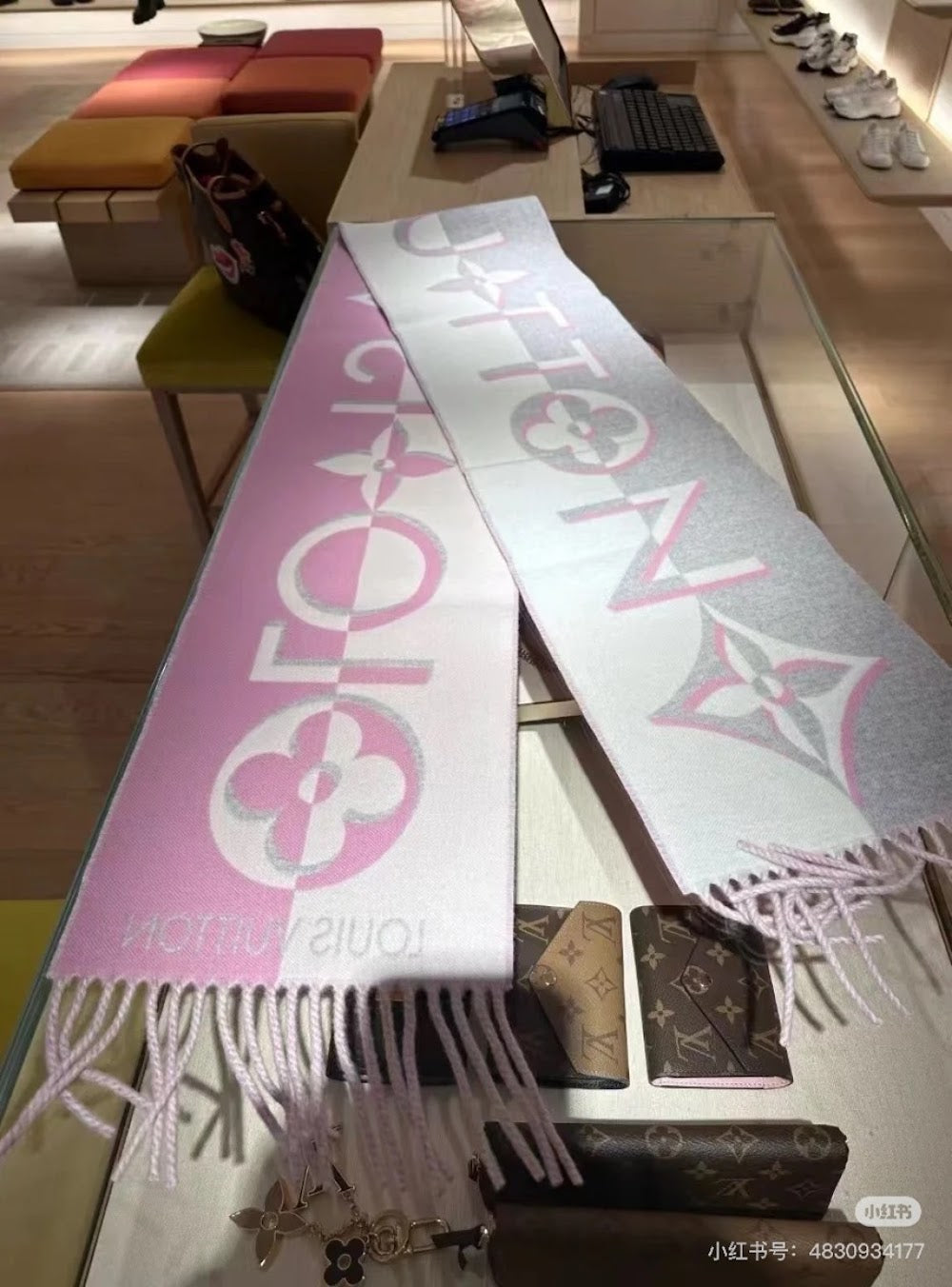 Dragons Bags Premium Designer Scarf --99604