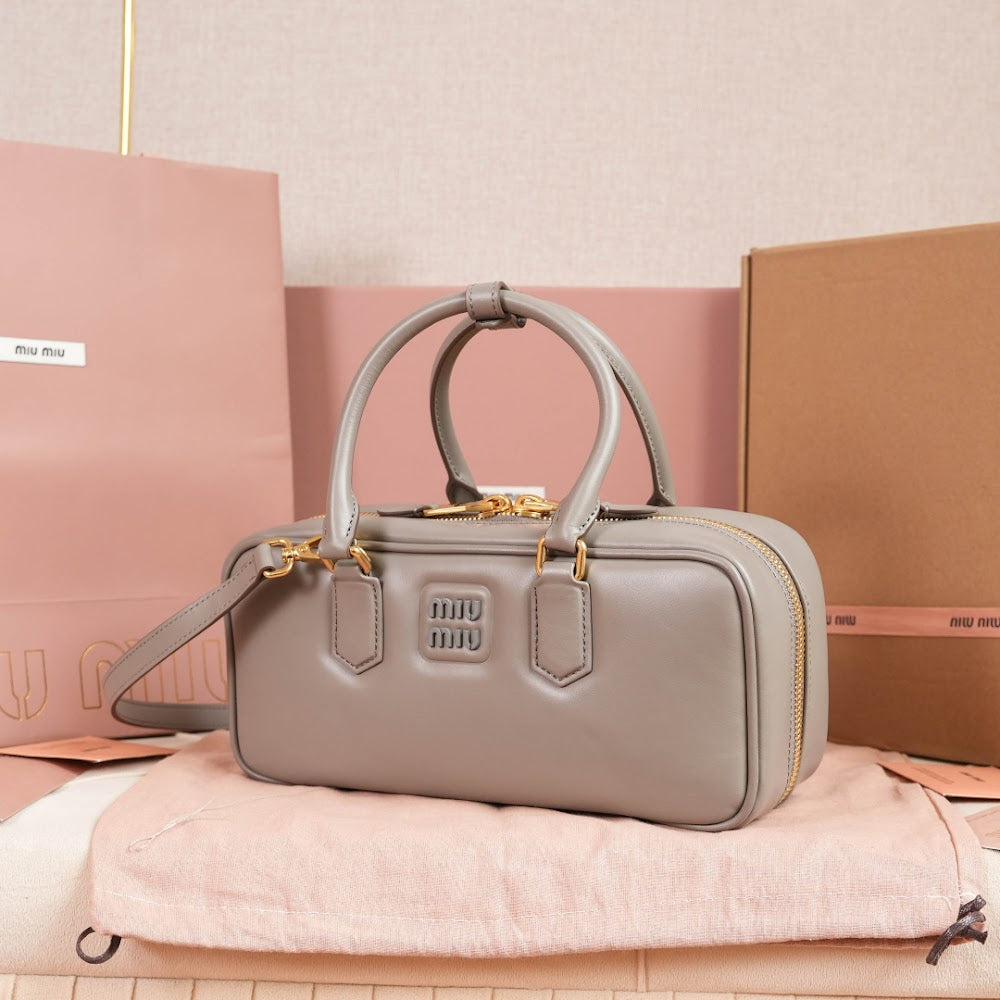 Dragons Bags Miun Miun Luxury Bag --123524