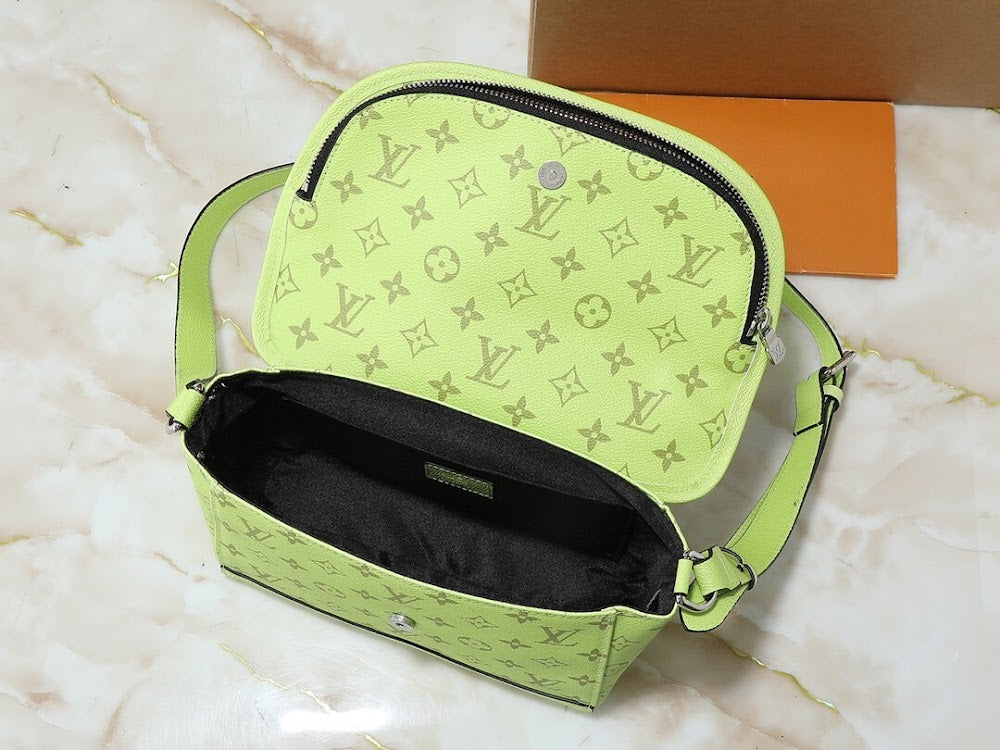 Dragons Bags ln Luxury Bag --76799