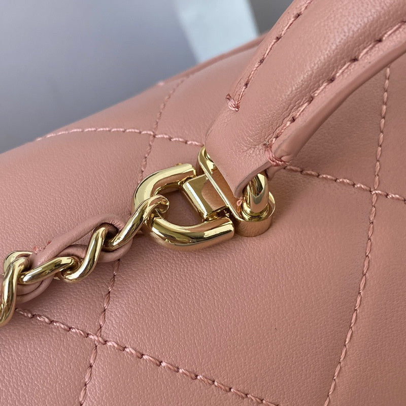 Dragons Bags Detail