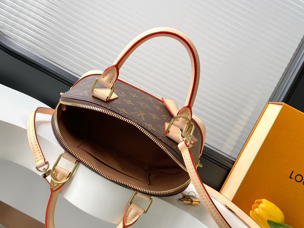 Dragons Bags ln Luxury Bag --81790