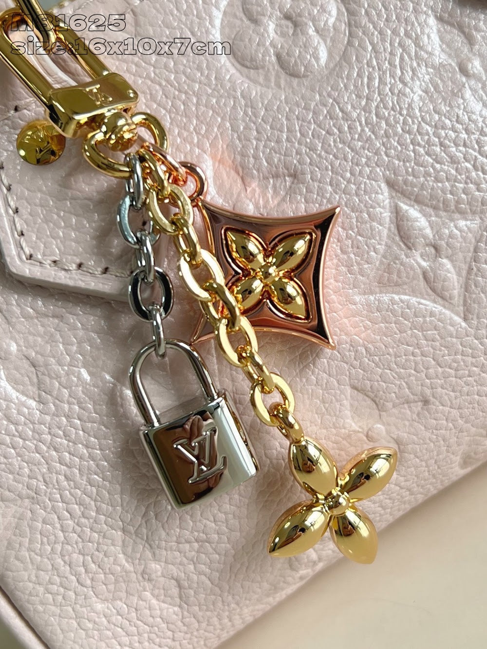 Dragons Bags ln Luxury Bag --97572